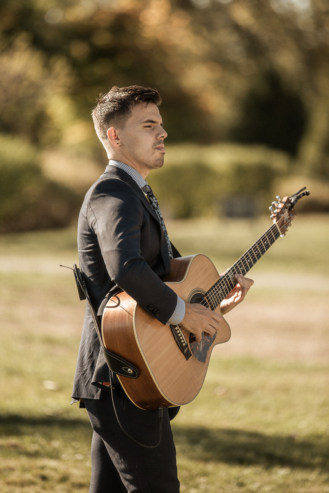 Lenny Pallerstein guitarist — Reception Music, Weddings event in Vancouver